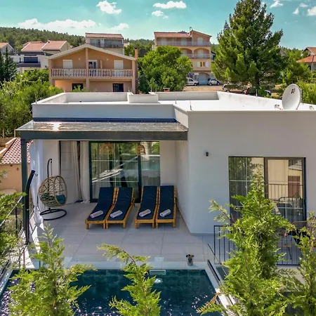 Villa Medellin *