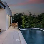 Villa Medellin
